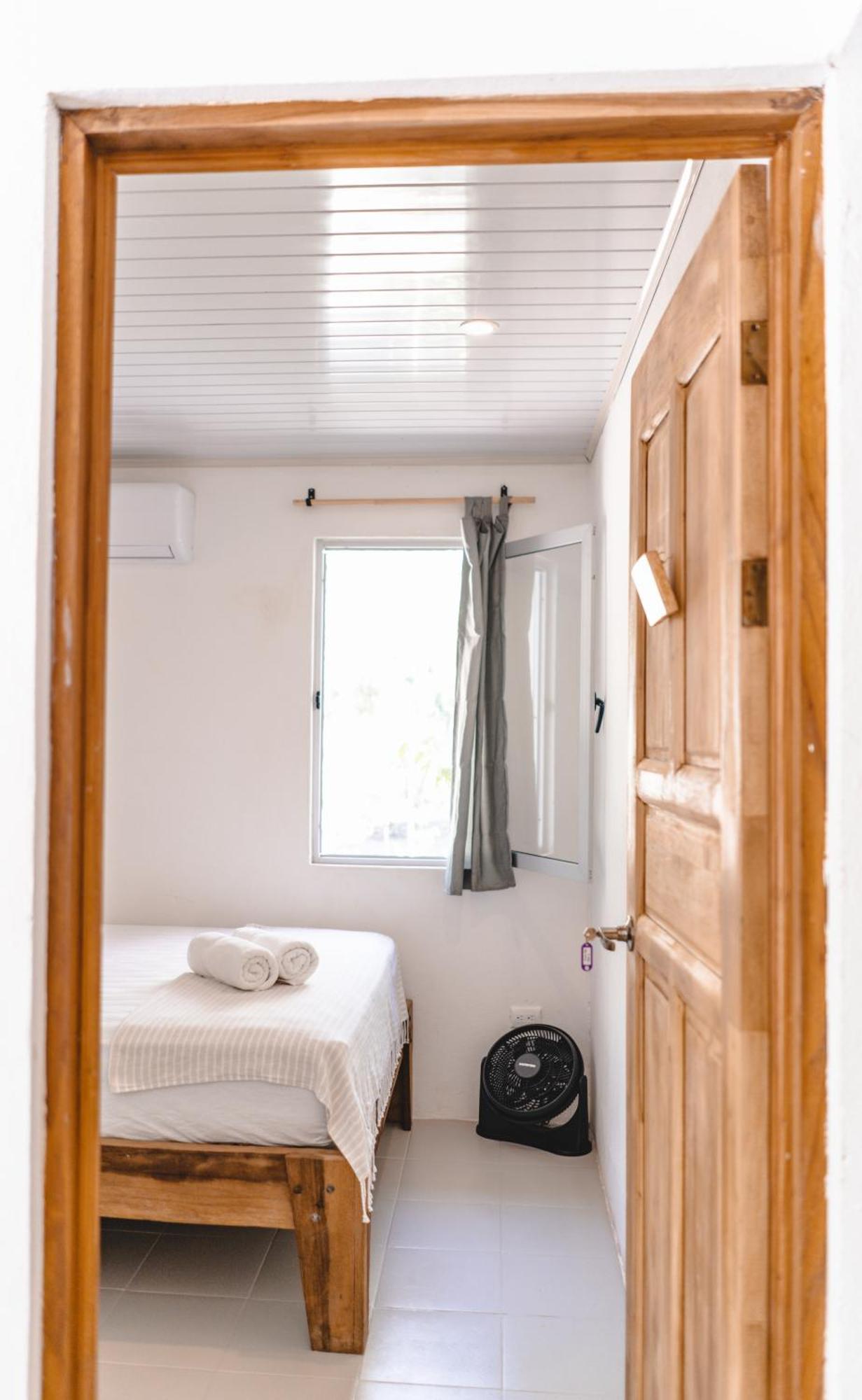 Cuatro Vientos Lodge & Apartments - Mal Pais, Costa Rica Playa Santa Teresa  ห้อง รูปภาพ