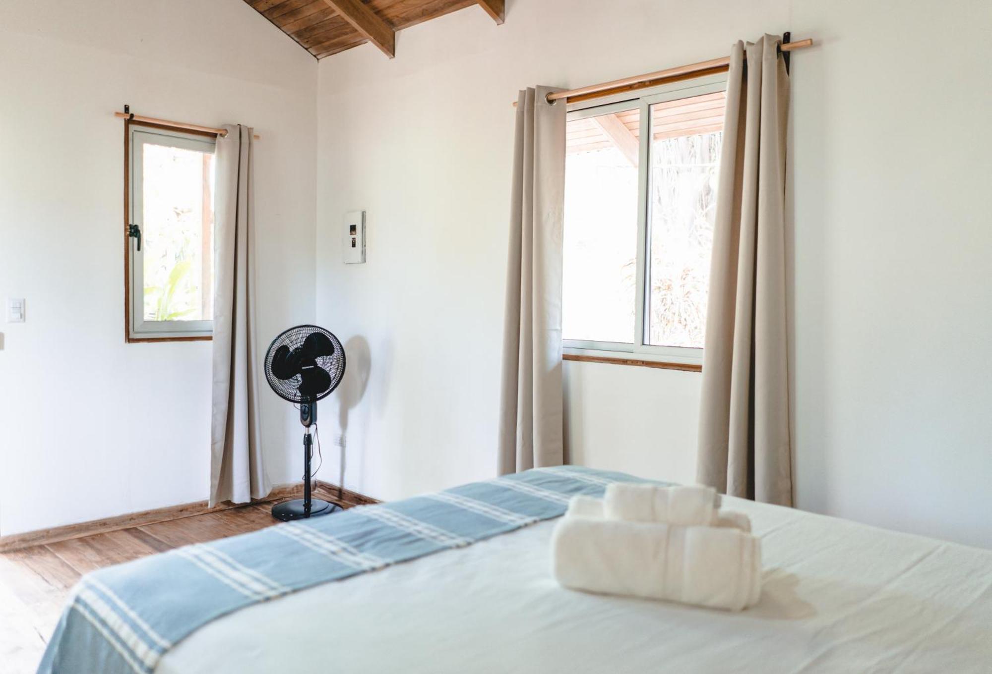 Cuatro Vientos Lodge & Apartments - Mal Pais, Costa Rica Playa Santa Teresa  ห้อง รูปภาพ